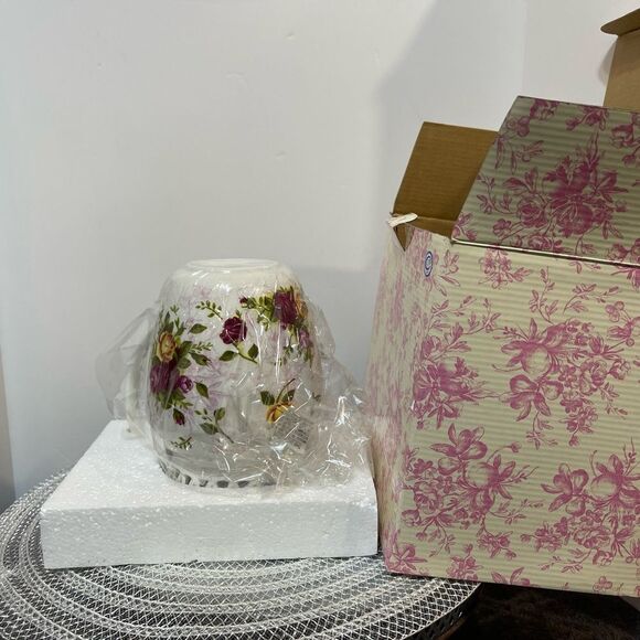 Royal Albert Pierced Pitcher Old Country Roses NWT - Picture 11 of 14